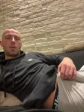 Rotteei1 online show from January 10, 2026, 12:28 am