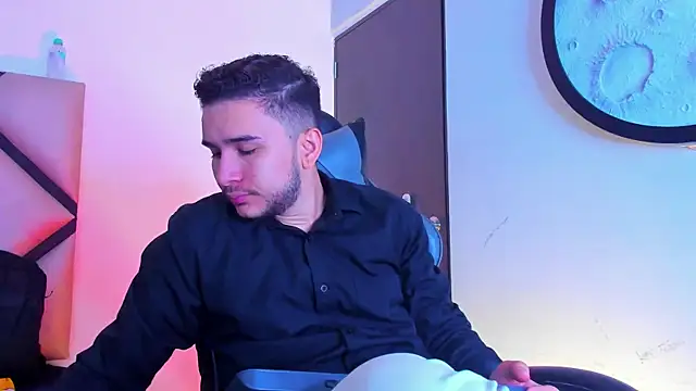 mike 257 online show from February 26, 2026, 11:43 am