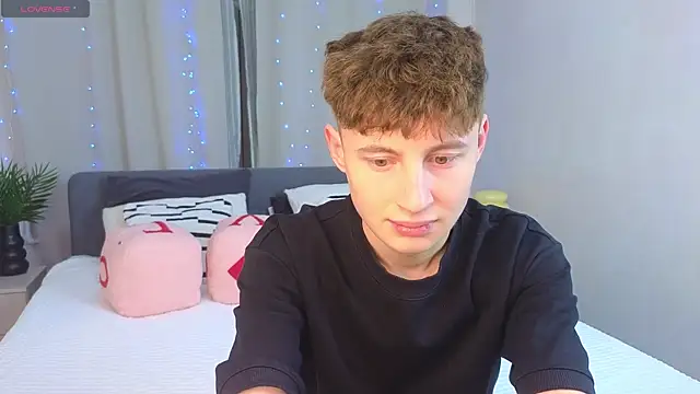 crisp1n online show from November 27, 2025, 2:50 pm