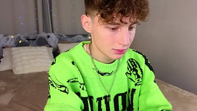 crisp1n online show from October 25, 2025, 3:01 pm