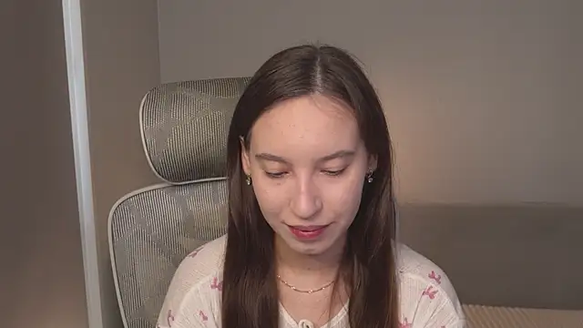 WhyEmmyCry online show from July 13, 2026, 5:40 am