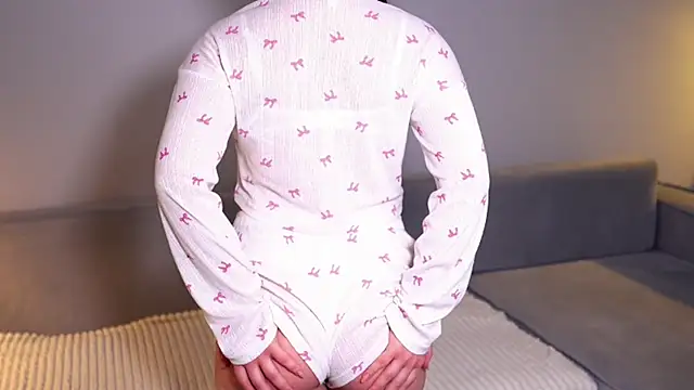 WhyEmmyCry online show from March 8, 2026, 5:22 am