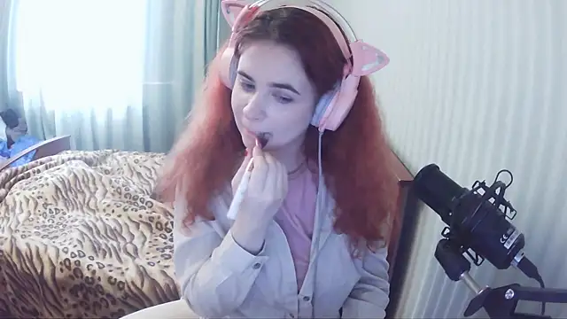 MadamDestiny online show from October 20, 2025, 9:54 am