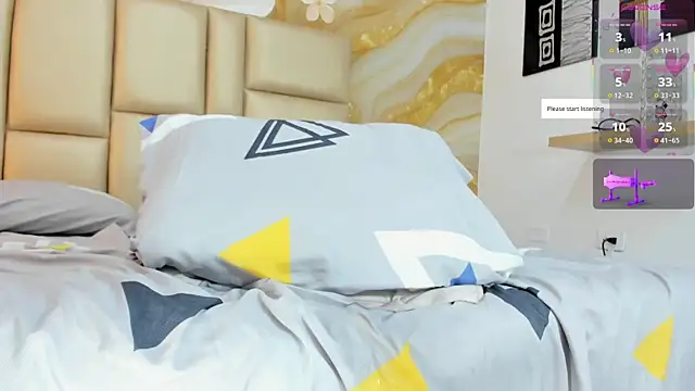 NahomiWalker  online show from April 16, 2026, 9:39 pm