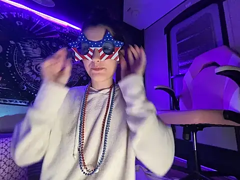 Thedeepwebcutie online show from July 5, 2026, 1:32 am