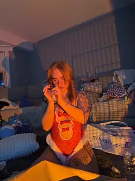 Ellieskyyee1 online show from December 19, 2025, 9:39 pm