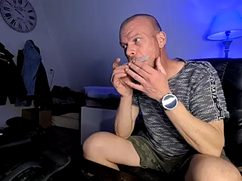 Kinky Play1 online show from March 30, 2026, 7:48 pm