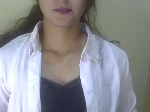 shimz  online show from November 19, 2025, 5:35 pm