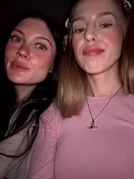 kira mia online show from January 14, 2026, 4:21 pm