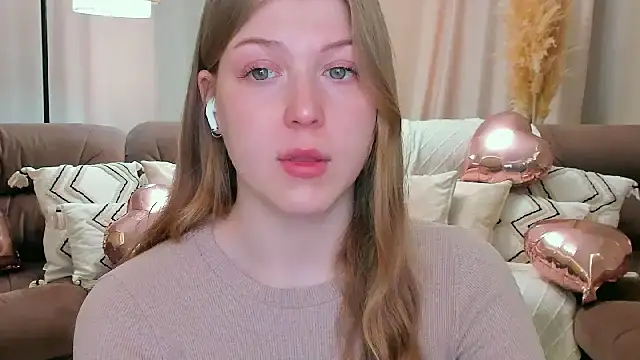 Stella Light online show from February 16, 2026, 4:55 am