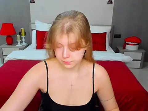 Stella Light online show from November 12, 2025, 4:16 am