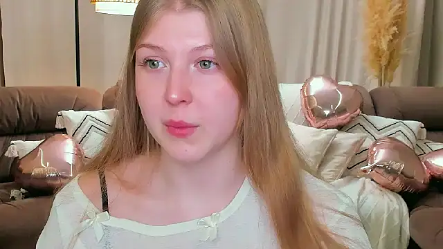 Stella Light online show from February 20, 2026, 6:21 pm