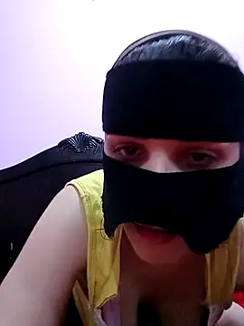 Snapshot of SandyAmr chatting on January 11, 2026, 9:05 am SandyAmr online show from January 11, 2026, 9:05 am