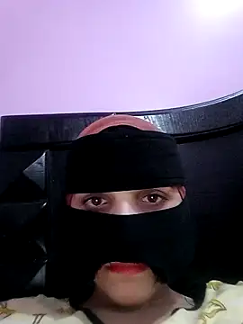 SandyAmr online show from March 29, 2026, 7:21 am