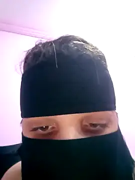 Snapshot of SandyAmr chatting on November 23, 2025, 2:16 pm SandyAmr online show from November 23, 2025, 2:16 pm