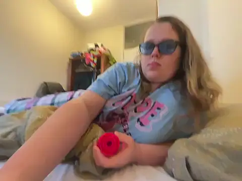 Scarletcum22 online show from February 7, 2026, 9:28 am