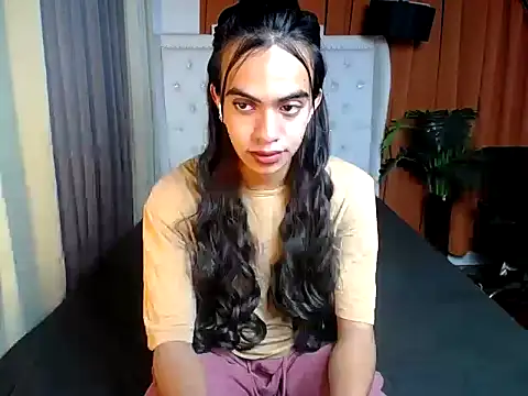 luv trix online show from February 10, 2026, 11:42 am