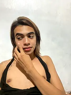 luv trix online show from November 13, 2025, 6:12 pm