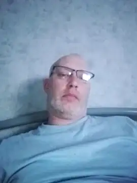 Snapshot of Cedric7653 chatting on October 29, 2025, 1:15 am Cedric7653 online show from October 29, 2025, 1:15 am