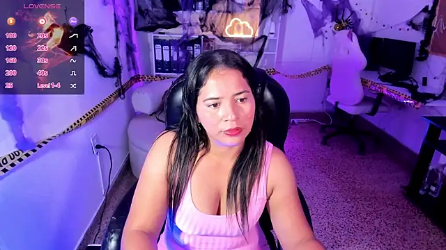 Dulce Stones online show from October 20, 2025, 6:19 pm