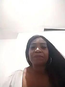 laseducida online show from October 26, 2025, 11:27 pm