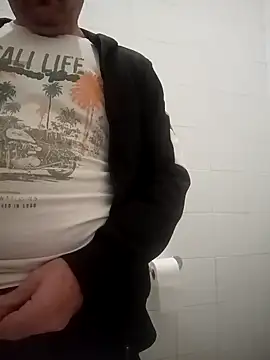 Romaeterna  online show from November 4, 2025, 5:06 pm