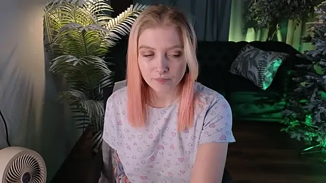 Kiki shay online show from December 22, 2025, 9:59 pm