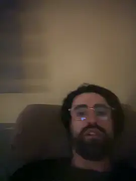 Snapshot of Paapii1098 chatting on February 3, 2026, 10:04 pm Paapii1098 online show from February 3, 2026, 10:04 pm