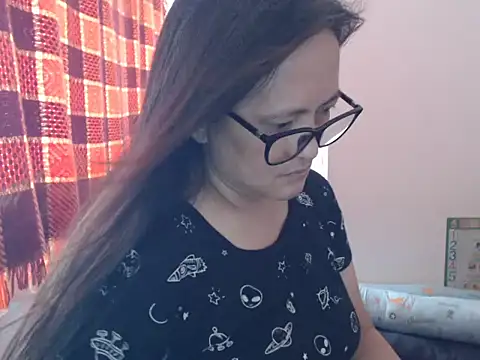Kinkybela2025 online show from May 27, 2026, 2:19 am