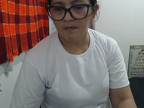 Kinkybela2025 online show from June 28, 2026, 9:26 am