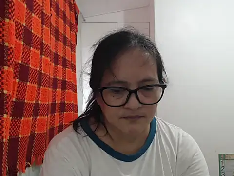 Kinkybela2025 online show from June 30, 2026, 12:21 am