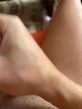 iCum uCum online show from March 26, 2026, 6:44 am