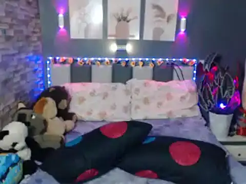 Snapshot of HotNathalie6900 chatting on February 13, 2026, 7:19 am HotNathalie6900 online show from February 13, 2026, 7:19 am