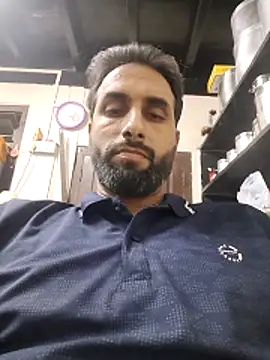 Snapshot of shail1987 chatting on February 5, 2026, 2:24 pm shail1987 online show from February 5, 2026, 2:24 pm