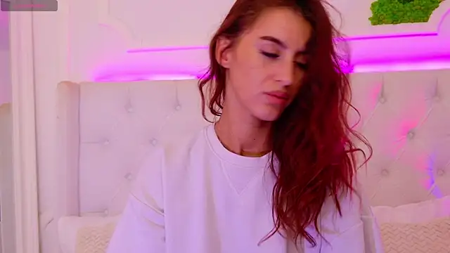 ElisaCharm online show from July 21, 2026, 3:52 am