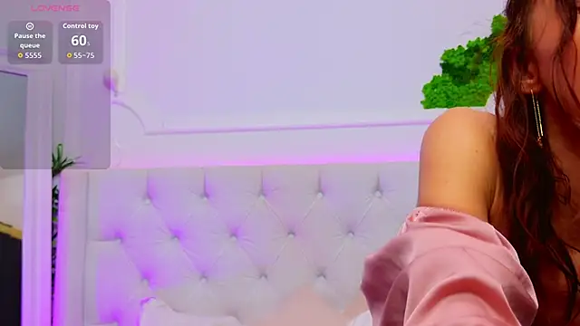 Snapshot of ElisaCharm chatting on January 16, 2026, 5:00 am ElisaCharm online show from January 16, 2026, 5:00 am