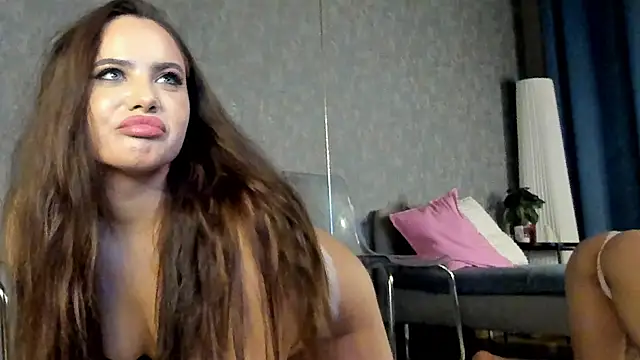 KarinaSparks online show from November 24, 2025, 8:53 pm