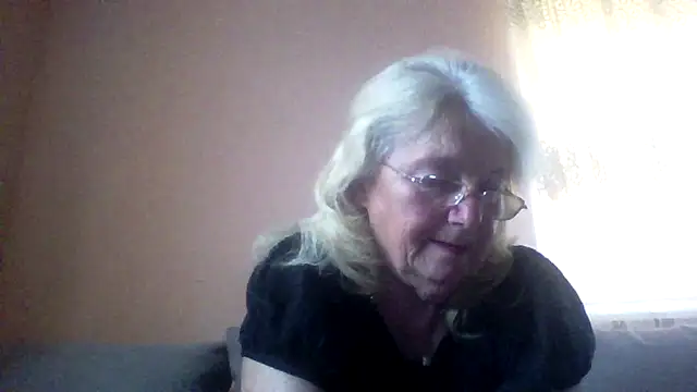 AmyLove353 online show from June 11, 2026, 3:25 am