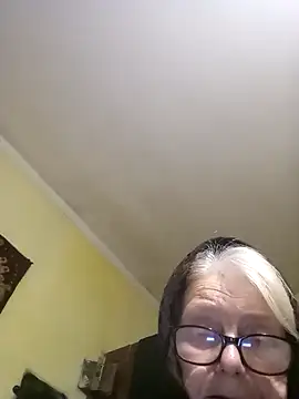 AmyLove353 online show from January 16, 2026, 7:07 pm