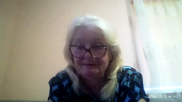 AmyLove353 online show from June 25, 2026, 2:31 am