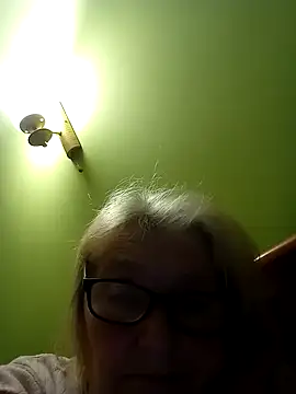 AmyLove353 online show from March 29, 2026, 8:43 pm