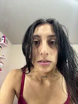 Violeet-Smith online show from November 14, 2025, 8:23 pm