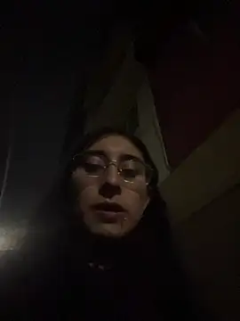 Snapshot of Violeet-Smith chatting on February 16, 2026, 4:00 am Violeet-Smith online show from February 16, 2026, 4:00 am