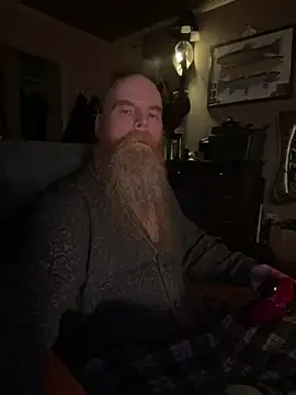 Snapshot of Macduckd chatting on February 5, 2026, 8:54 am Macduckd online show from February 5, 2026, 8:54 am