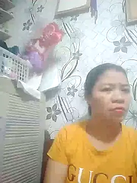 Yummymarie09 online show from October 21, 2025, 2:00 am