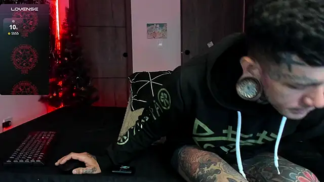 cleoo jhonny online show from January 12, 2026, 10:33 am