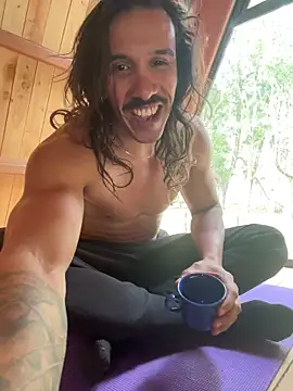 Snapshot of caiiobahia chatting on February 12, 2026, 1:33 pm caiiobahia online show from February 12, 2026, 1:33 pm