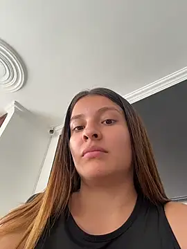 Talia Bonet online show from May 13, 2026, 4:36 pm