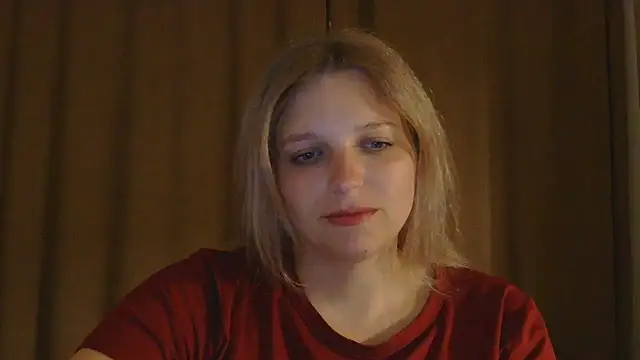 ElisSky301 online show from May 7, 2026, 8:01 pm