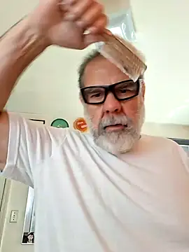 Snapshot of pena633 chatting on May 13, 2026, 1:29 pm pena633 online show from May 13, 2026, 1:29 pm